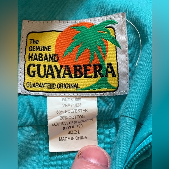 The Genuine Haband Guayabera Shirt Large
Turquoise Cuban Style shirt - Picture 5 of 5